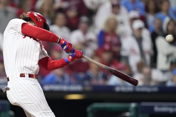 Bryce Harper slugs 2 more homers as Phillies pound Braves 10 2 in